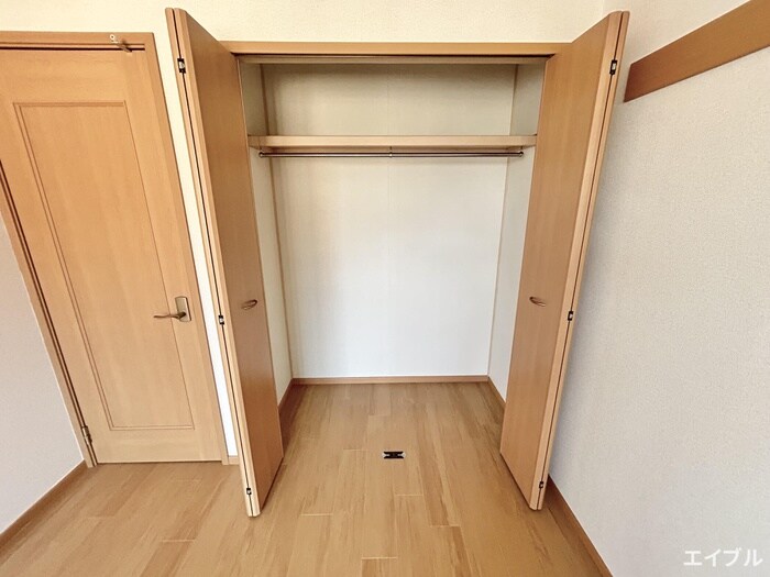 物件内観写真10　(収納)