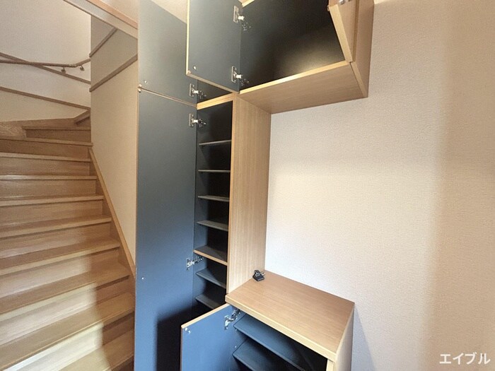 物件内観写真13　(靴箱)