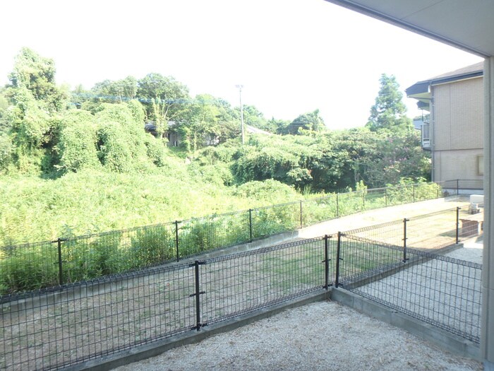 物件内観写真13　(室内からの展望)