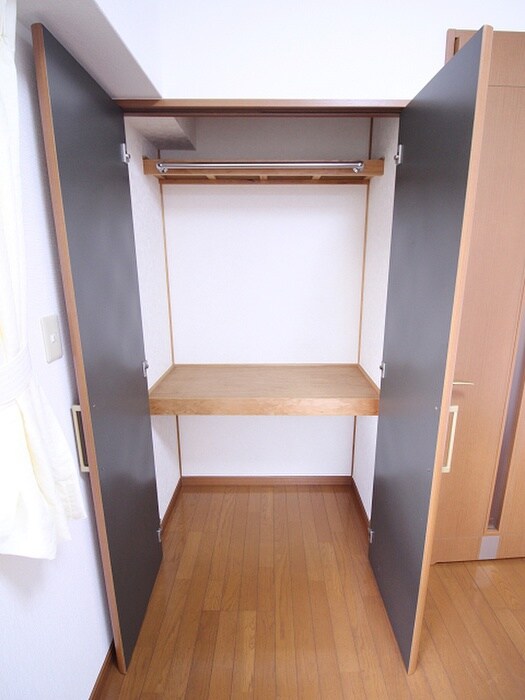 物件内観写真13　(収納)