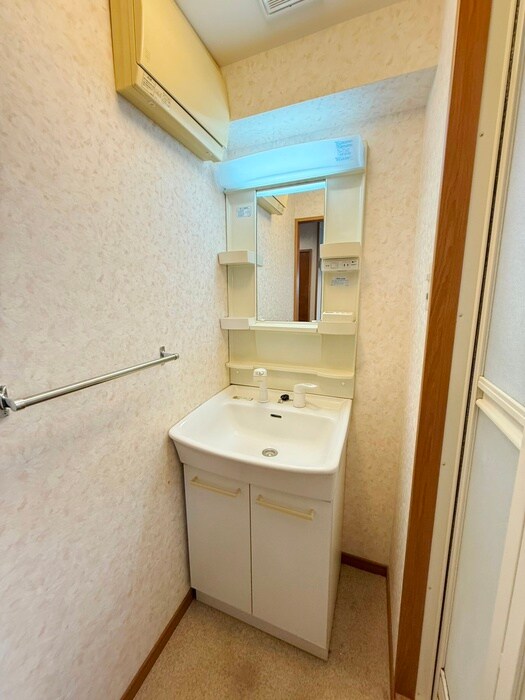 物件内観写真12　(洗面)