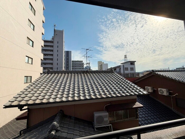 物件内観写真14　(室内からの展望)