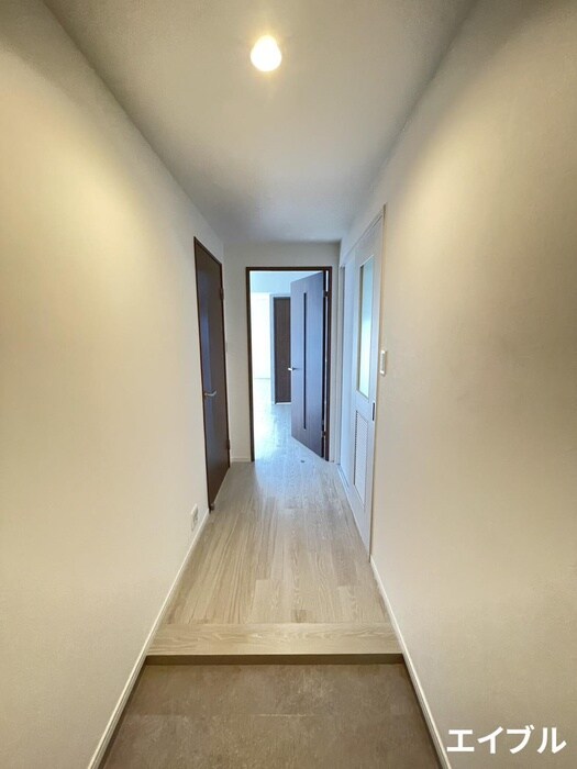 物件内観写真13　(玄関)