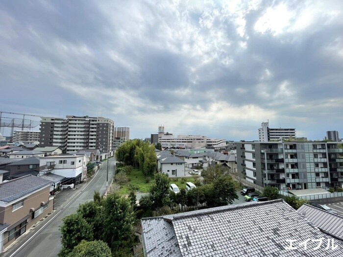 物件内観写真19　(室内からの展望)