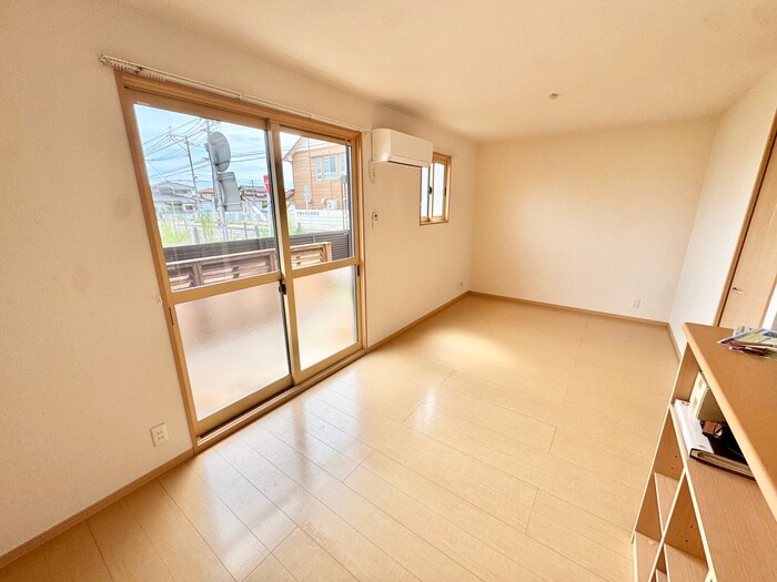 物件内観写真5　(居室)