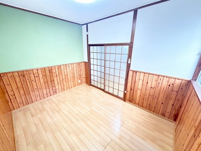 物件内観写真3　(居室)