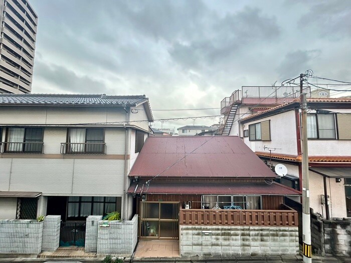 物件内観写真13　(室内からの展望)