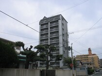 ロイヤルプレサ－ジュの外観写真