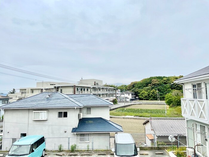 物件内観写真11　(室内からの展望)