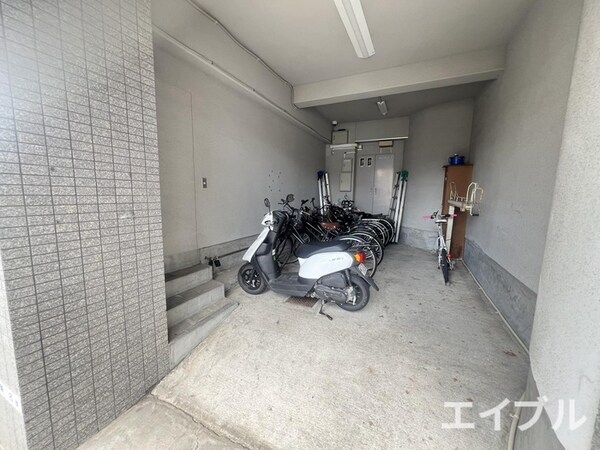 駐輪場