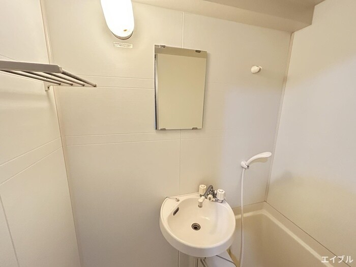 物件内観写真12　(洗面)