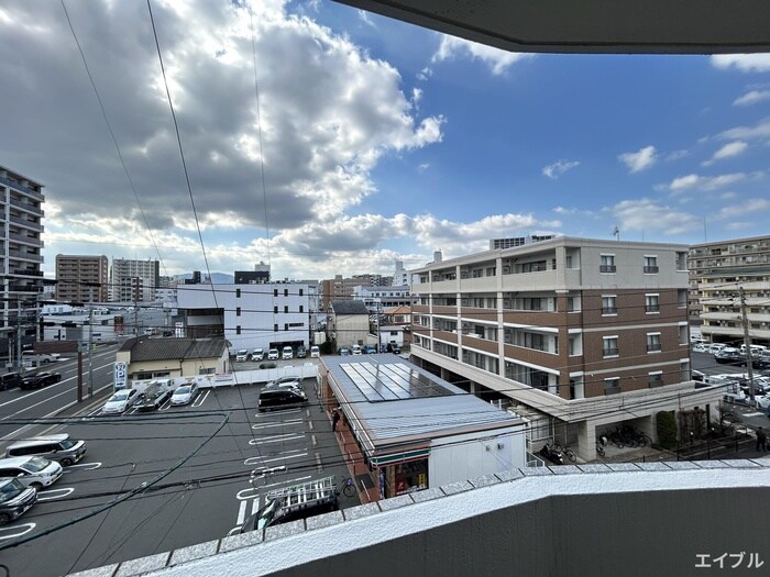 物件内観写真22　(室内からの展望)