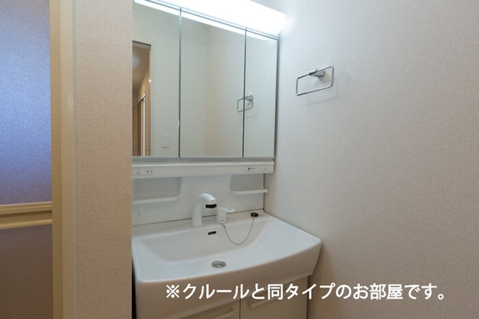 物件内観写真6　(洗面)