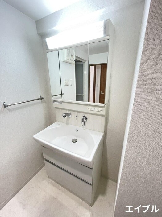 物件内観写真9　(洗面)