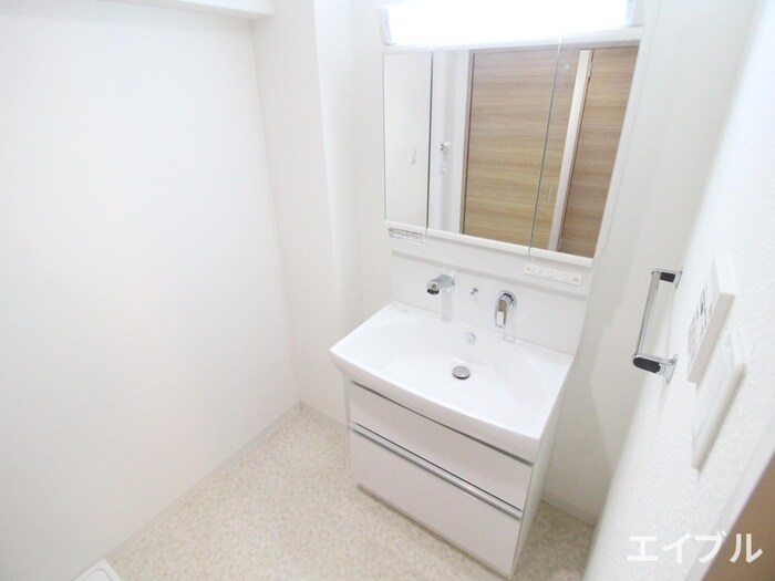 物件内観写真11　(洗面)