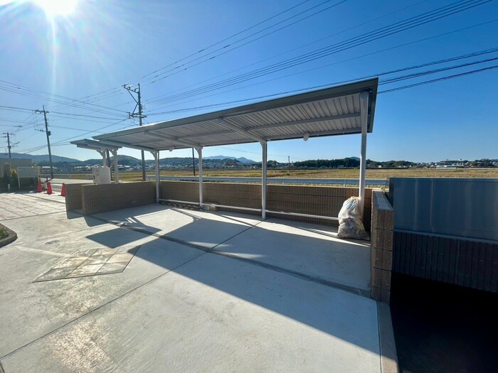 物件外観写真6　(駐輪場)