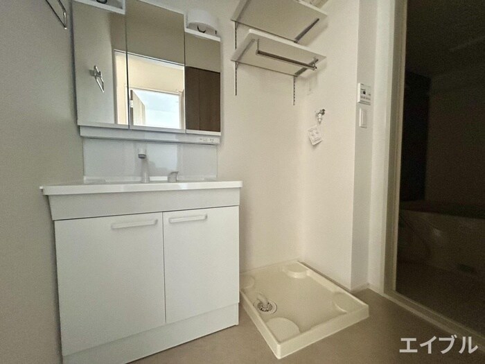 物件内観写真13　(洗濯機置場)