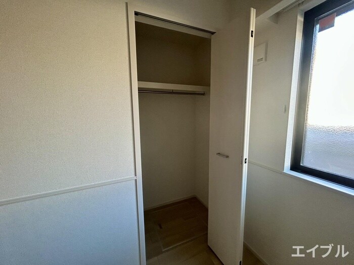 物件内観写真15　(収納)