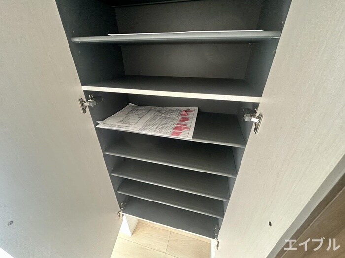 物件内観写真18　(靴箱)