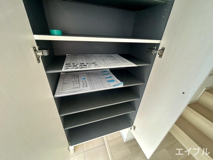 物件内観写真18　(靴箱)