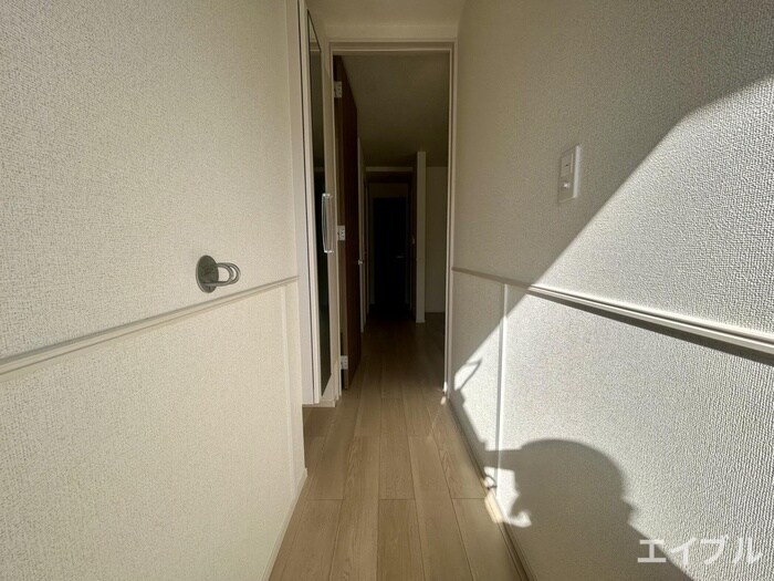 物件内観写真19　(廊下)