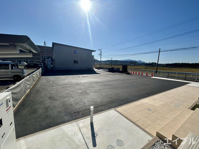 物件内観写真22　(室内からの展望)