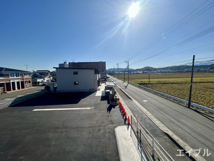 物件内観写真22　(室内からの展望)