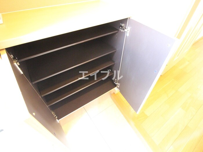 物件内観写真13　(靴箱)