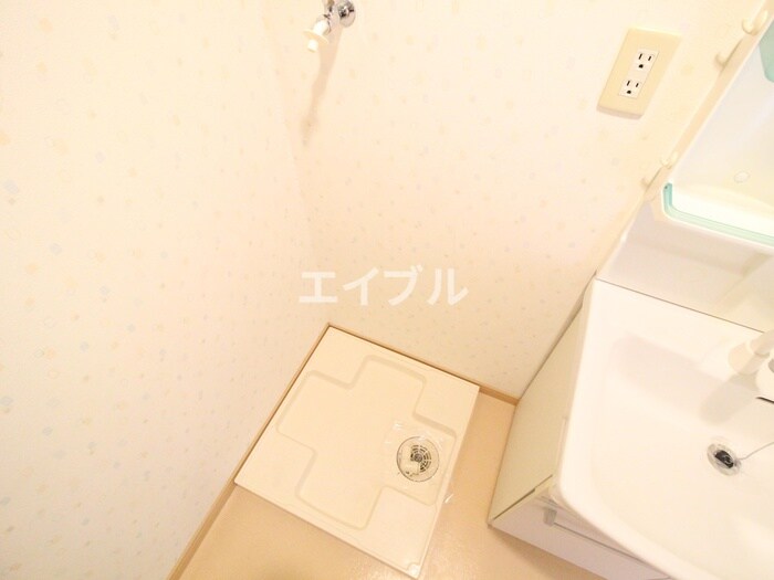 物件内観写真14　(洗濯機置場)