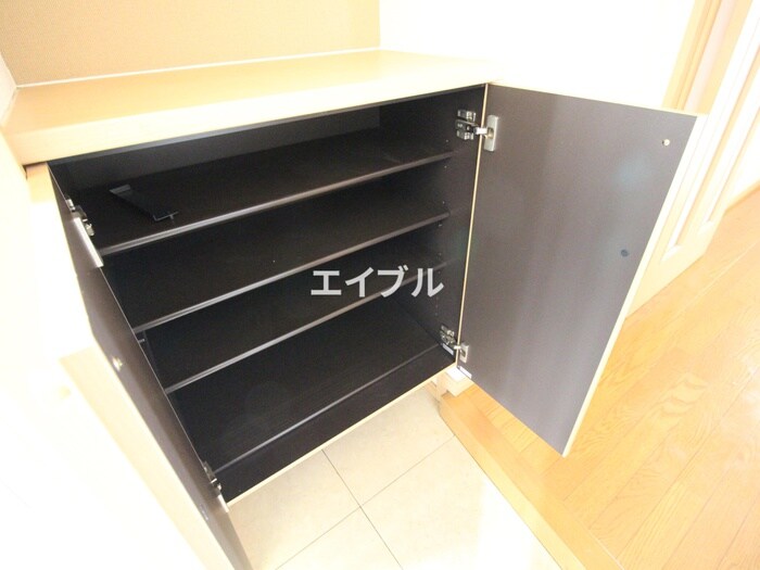 物件内観写真16　(靴箱)