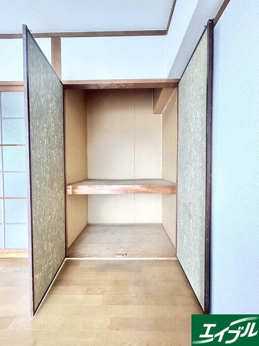 物件内観写真21　(収納)