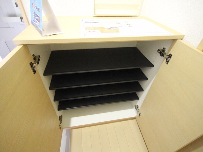 物件内観写真19　(靴箱)