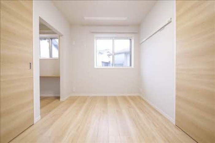 物件内観写真6　(居室)