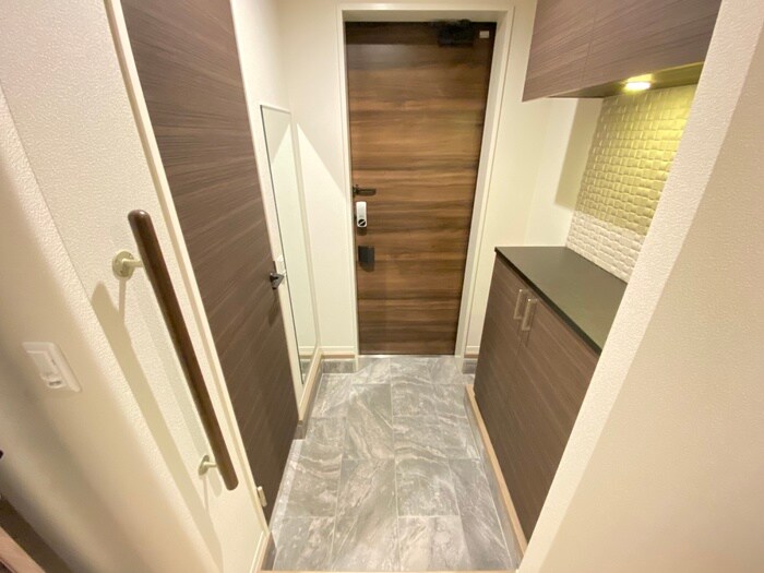 物件内観写真13　(玄関)