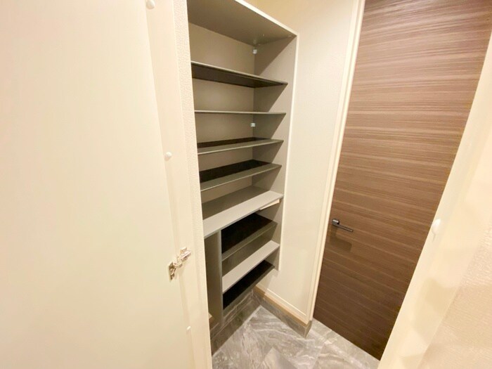 物件内観写真14　(靴箱)