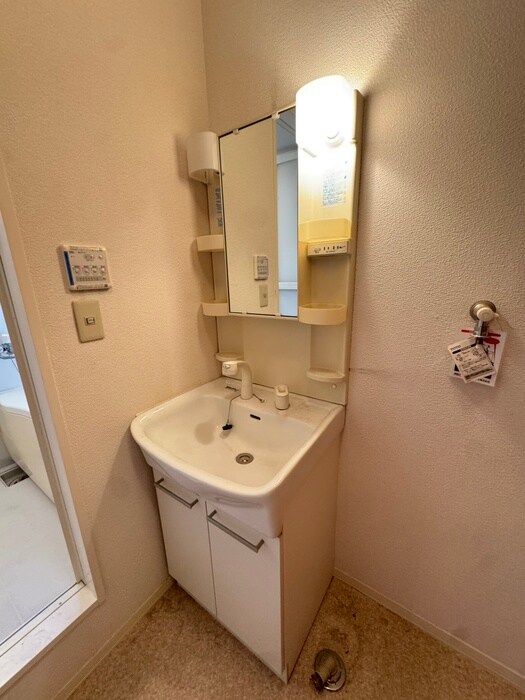 物件内観写真10　(洗面)