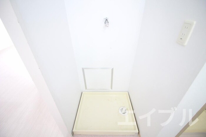 物件内観写真14　(洗濯機置場)