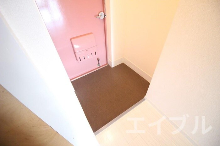 物件内観写真17　(玄関)