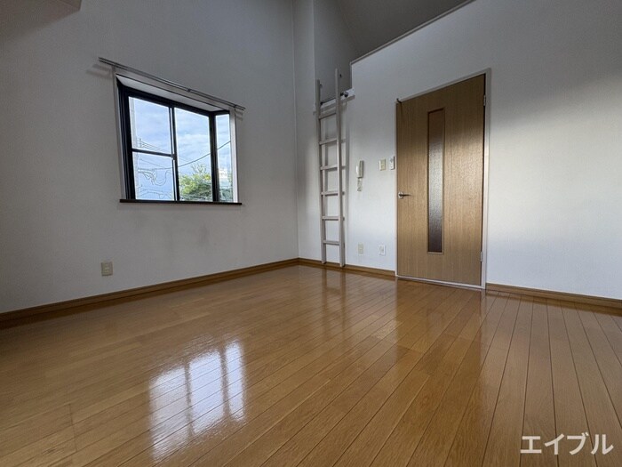 物件内観写真8　(居室)