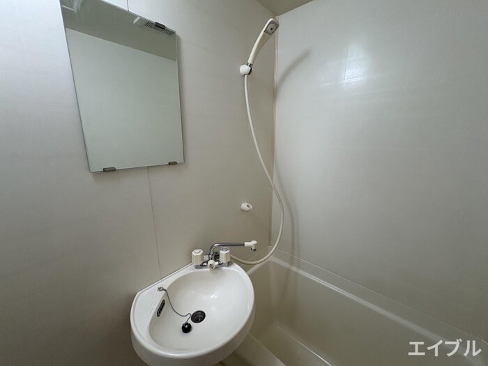 物件内観写真12　(洗面)