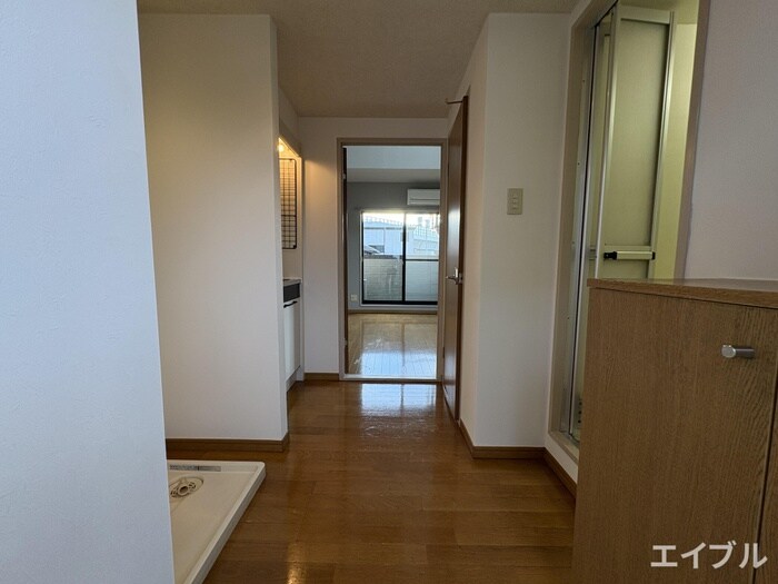 物件内観写真15　(廊下)