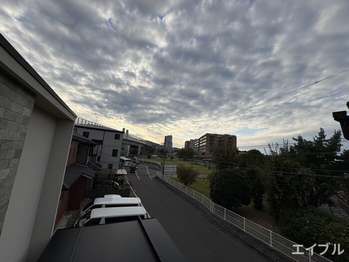 物件内観写真22　(室内からの展望)