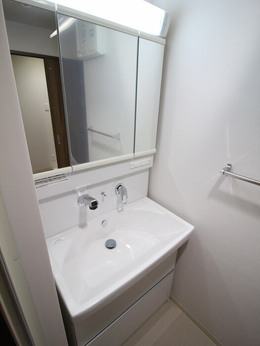 物件内観写真11　(洗面)