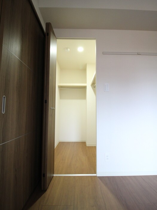 物件内観写真13　(収納)