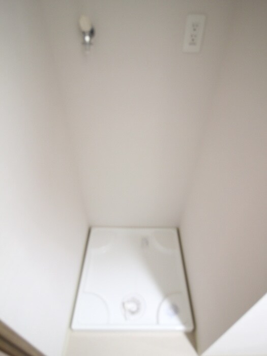 物件内観写真17　(洗濯機置場)