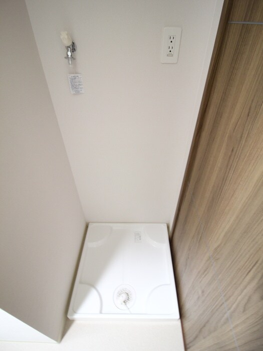 物件内観写真17　(洗濯機置場)