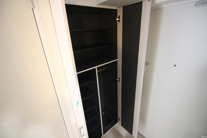 物件内観写真16　(靴箱)