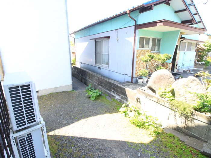 物件内観写真11　(室内からの展望)