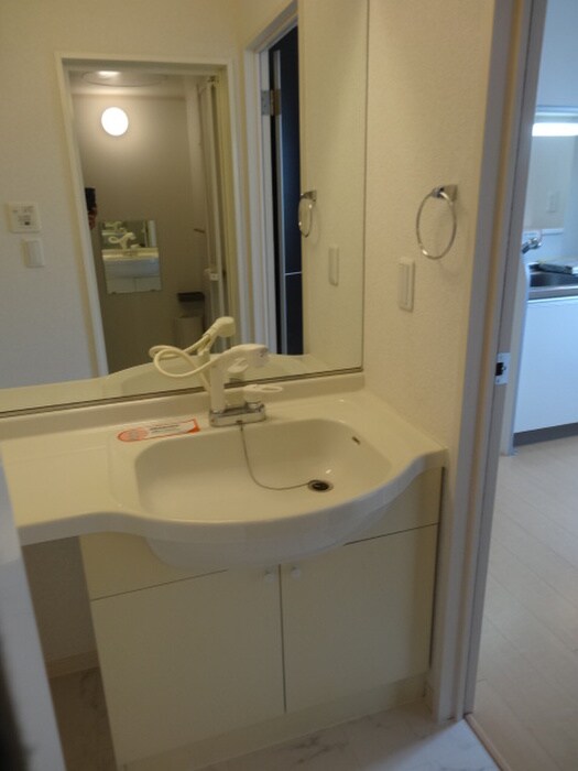 物件内観写真10　(洗面)