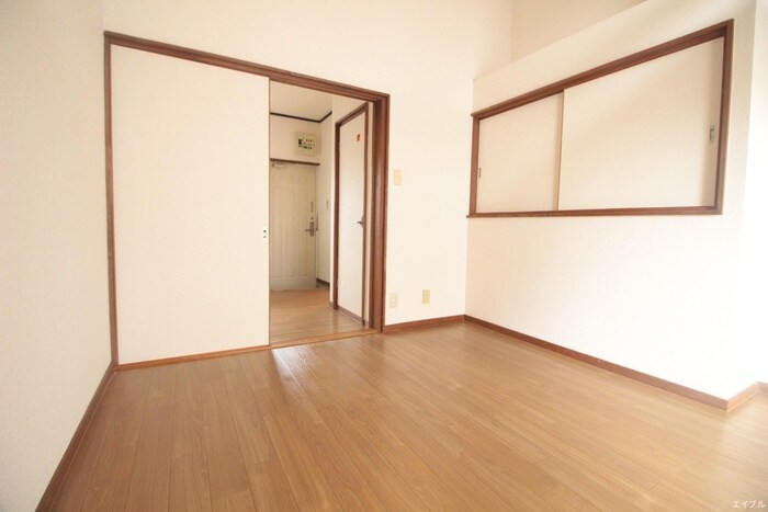 物件内観写真6　(居室)